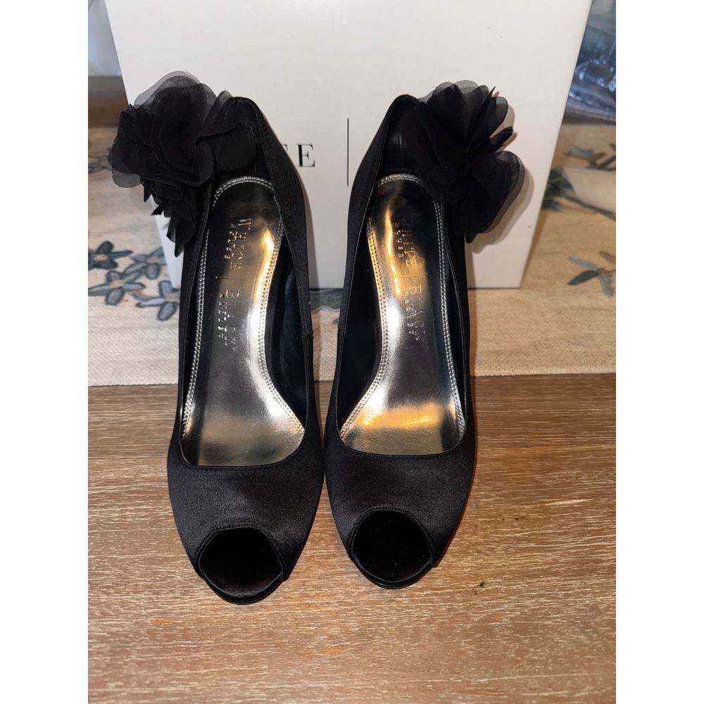 White House Black Market Black Heels Flower Peep Toe Evening Party Shoes 7M - Picture 4 of 8